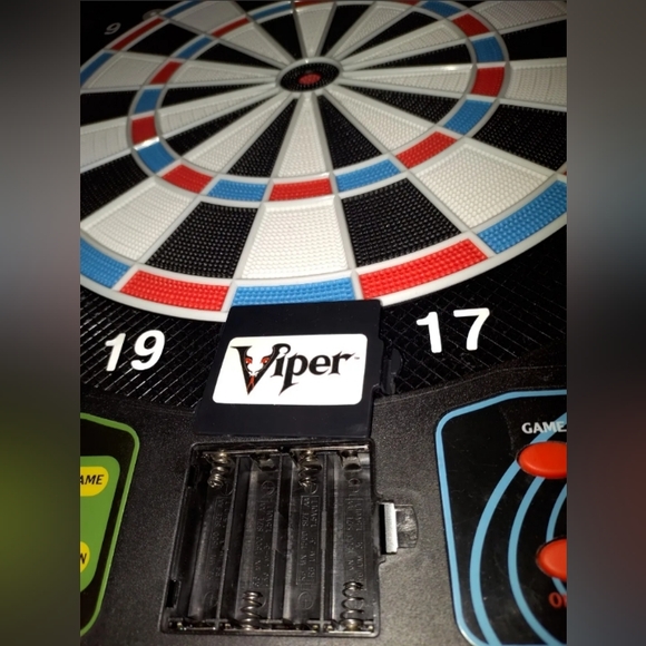 Viper 777 Electronic Soft Tip Dartboard battery operated w/darts tested works - Picture 4 of 4